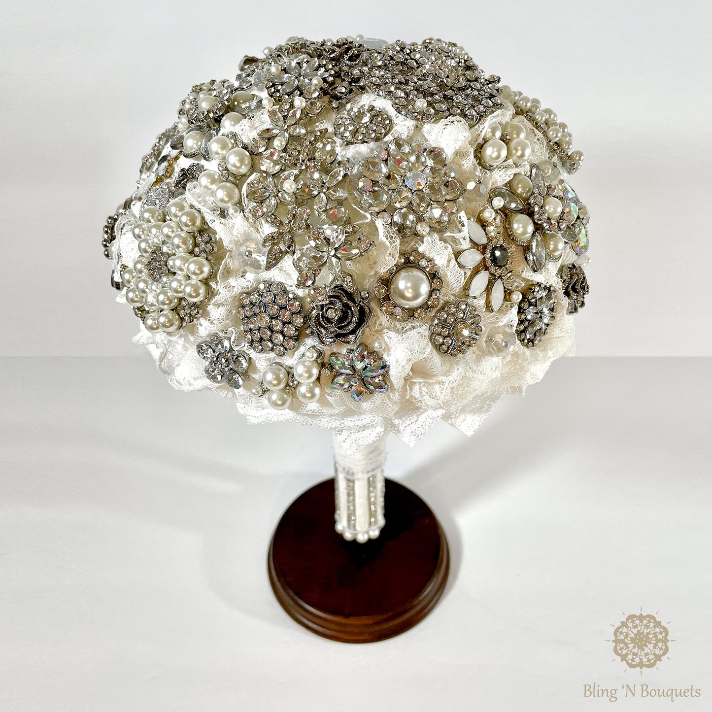 Brooch bouquet, bridal, wedding, unconventional, jeweled bouquet. Silver & white, Lace, floral, diamonds, rhinestones, pearls