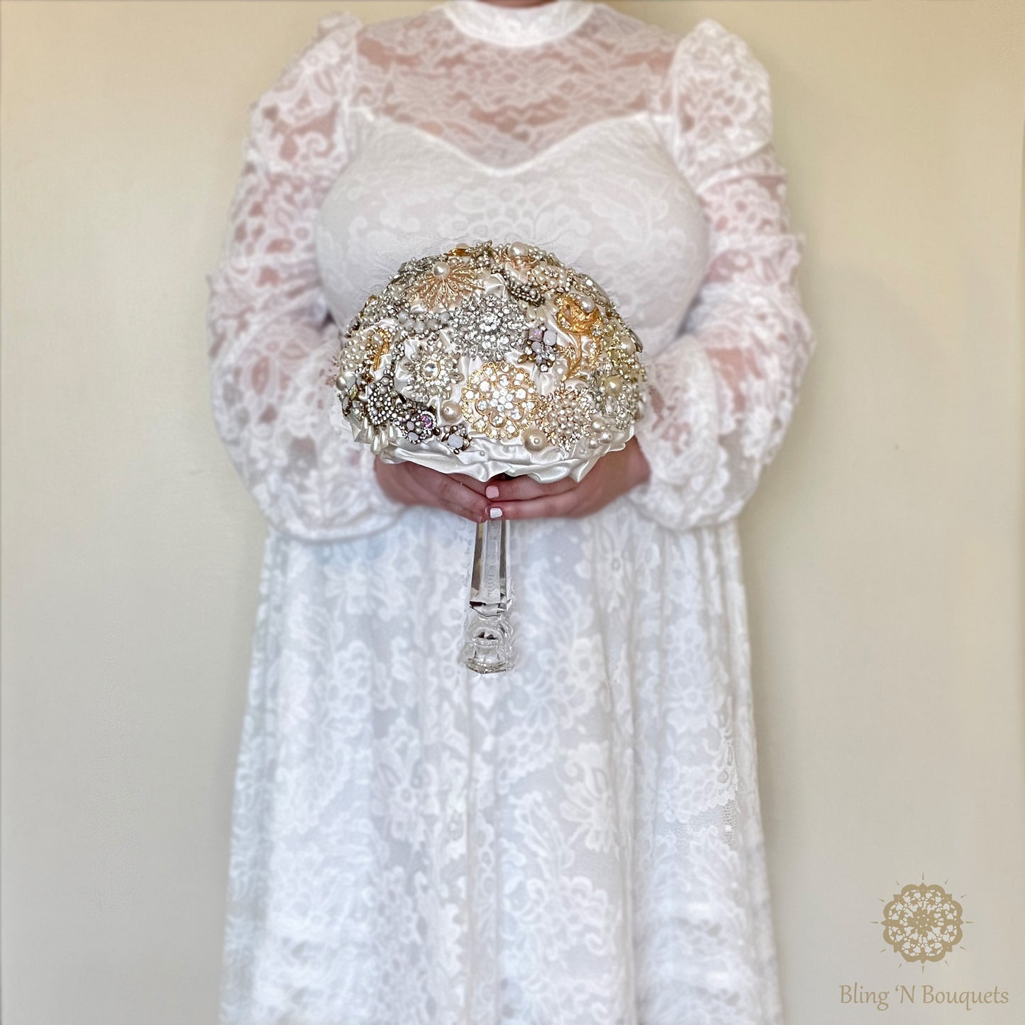 Brooch bouquet 'Simply Love' Jeweled bridal wedding bouquet White, Silver, Gold, Ivory, Pearls