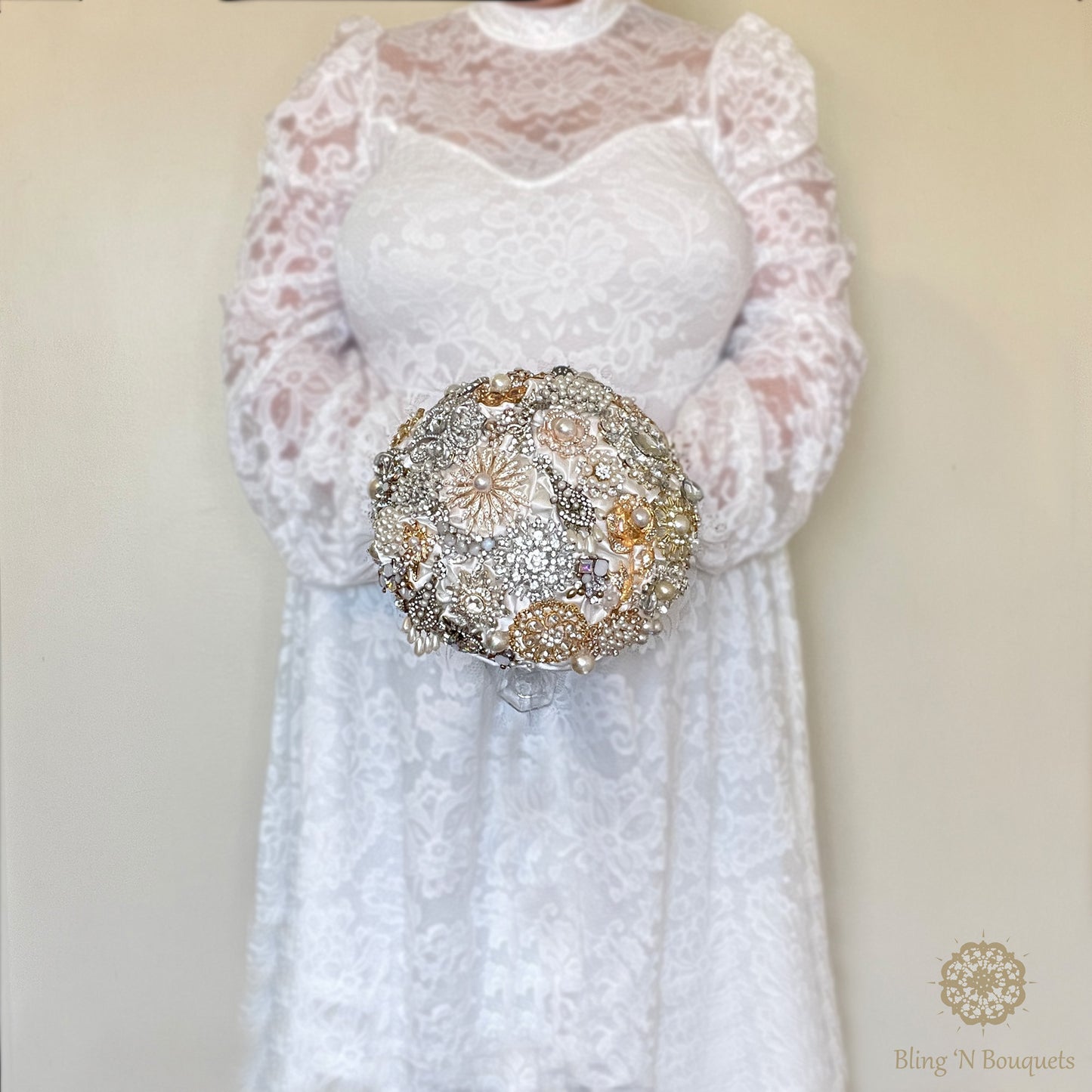 Brooch bouquet 'Simply Love' Jeweled bridal wedding bouquet White, Silver, Gold, Ivory, Pearls