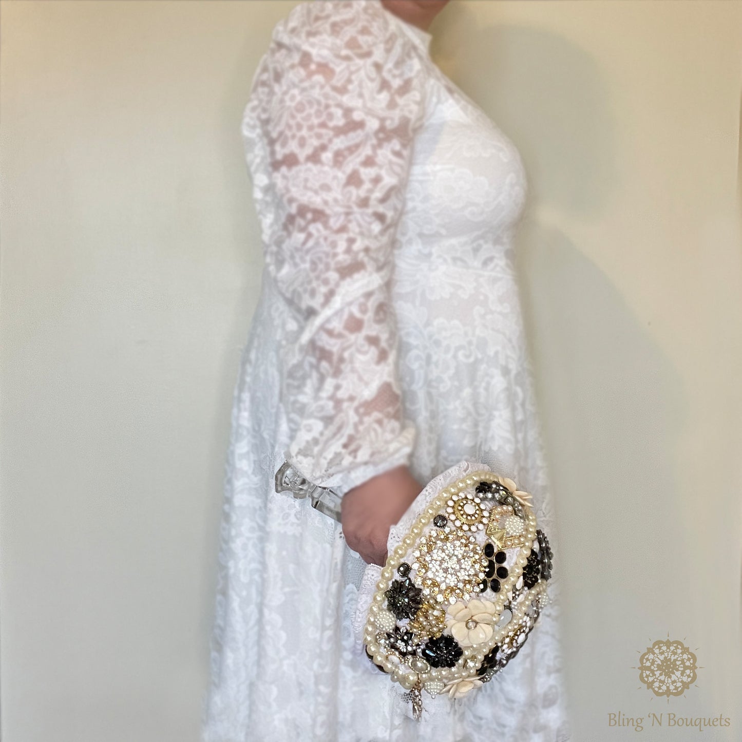 Jeweled brooch bouquet 'Timeless' Classic wedding bridal bouquet Black White Ivory Pearls